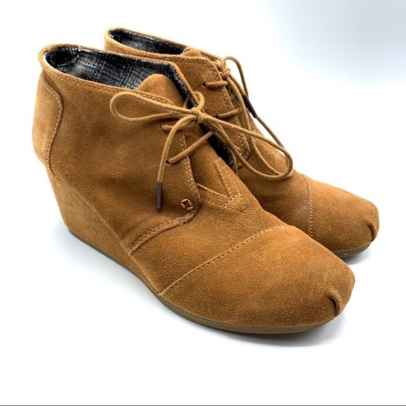 Tom’s Desert Suede Wedge Ankle Boots - Picture 2 of 7